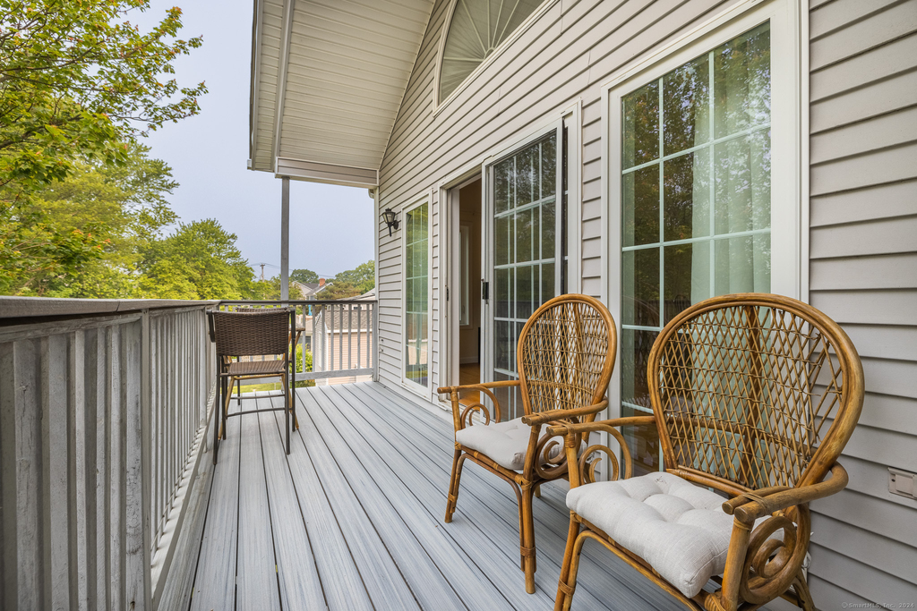 916 Reef Road - Photo 2