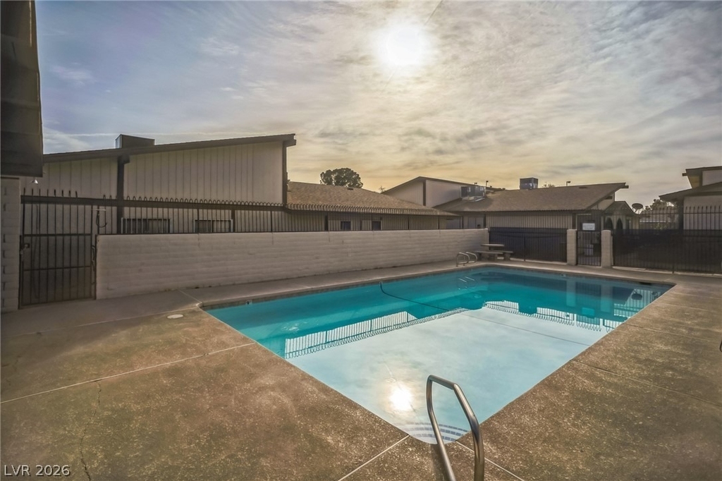 5733 Smoke Ranch Road - Photo 13