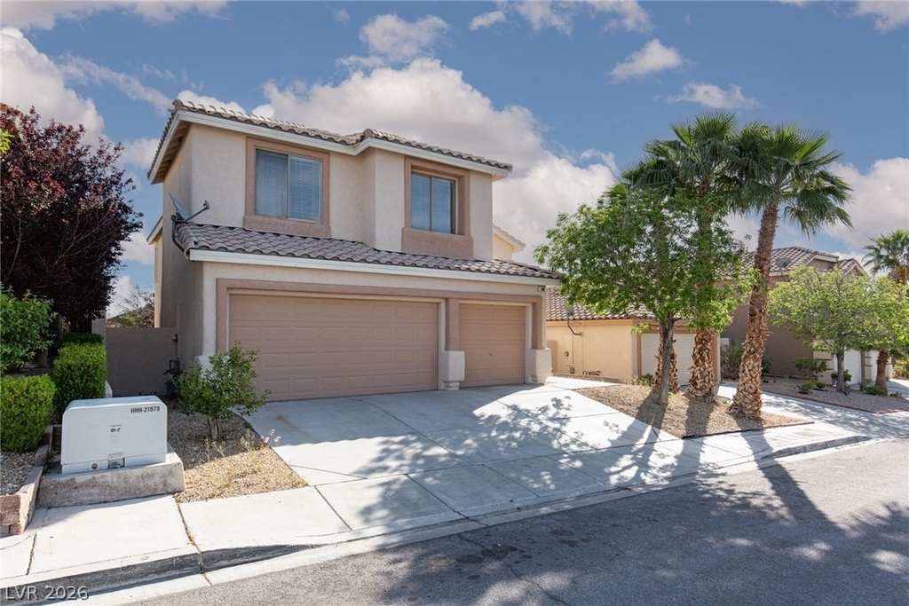408 Madison Taylor Place - Photo 0