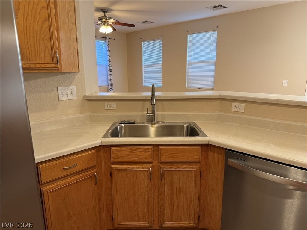 1358 Grass Creek Avenue - Photo 4
