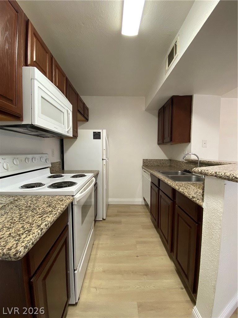 5174 S Jones Boulevard - Photo 3