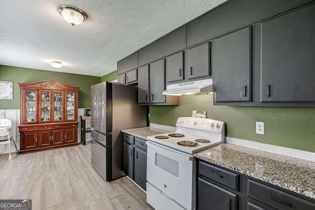 2193 Kings Forest Drive Se - Photo 3