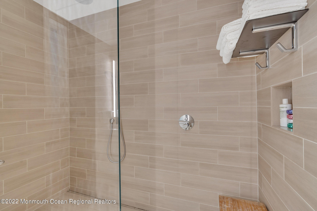601 Heck Street - Photo 17