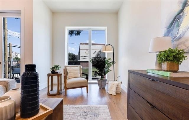 1902 N Carroll Avenue - Photo 12