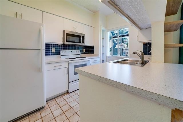 1700 Amelia Court - Photo 8