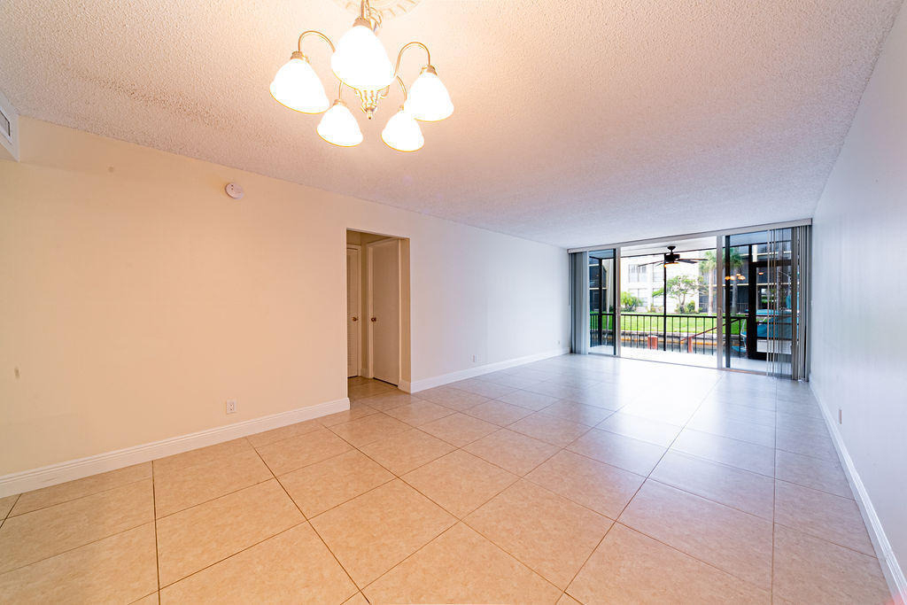 6 Royal Palm Way - Photo 5