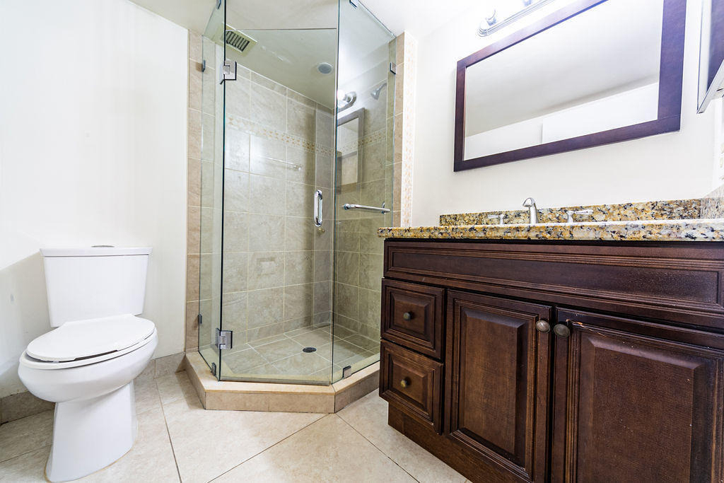 6 Royal Palm Way - Photo 4