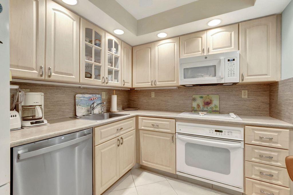 3215 S Ocean Boulevard - Photo 10