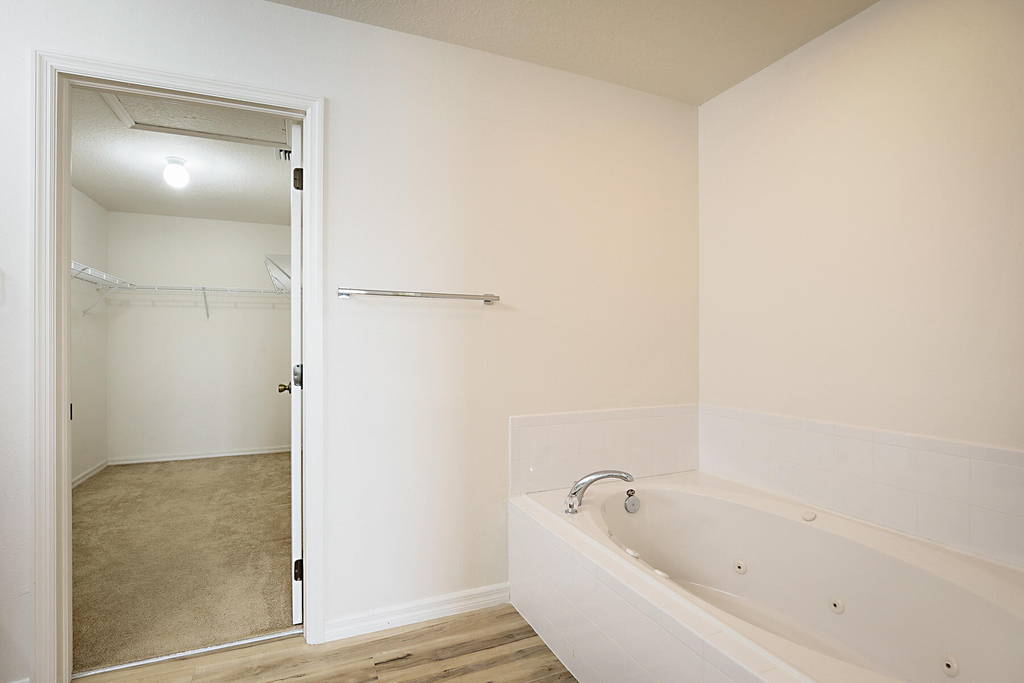 617 Se Karrigan Terrace - Photo 32