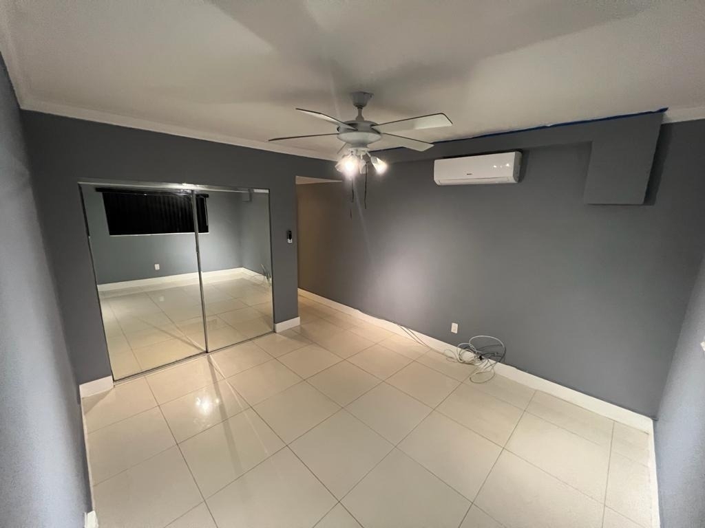 1560 Ne 127th Street - Photo 5