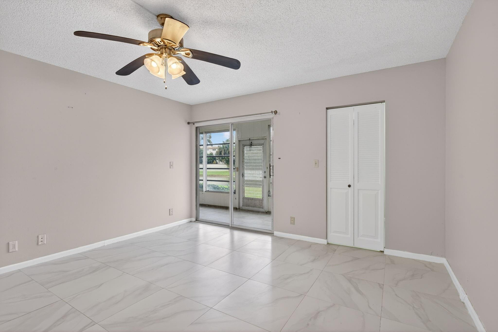 2501 Antigua Terrace - Photo 21