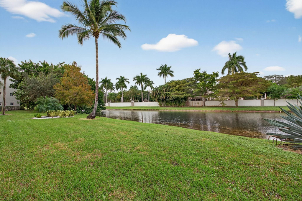 2501 Antigua Terrace - Photo 13