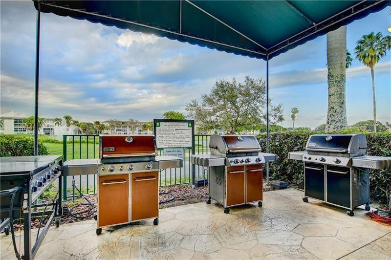 2501 Antigua Terrace - Photo 39