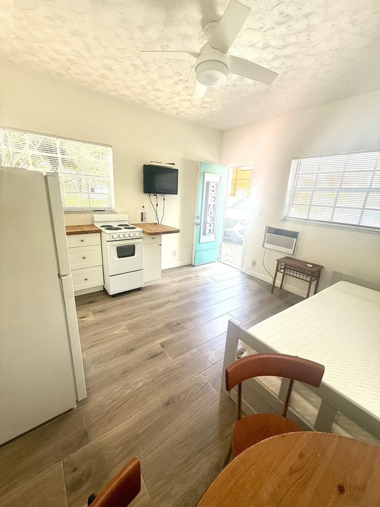 314 Desoto Street - Photo 8