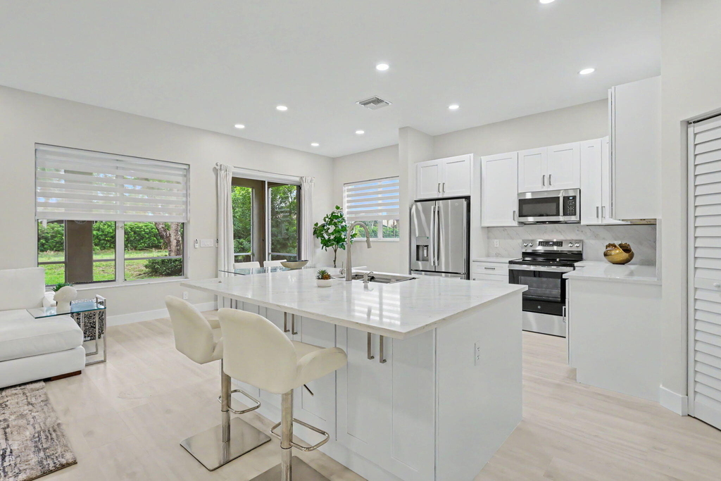 7832 Rockford Road - Photo 5