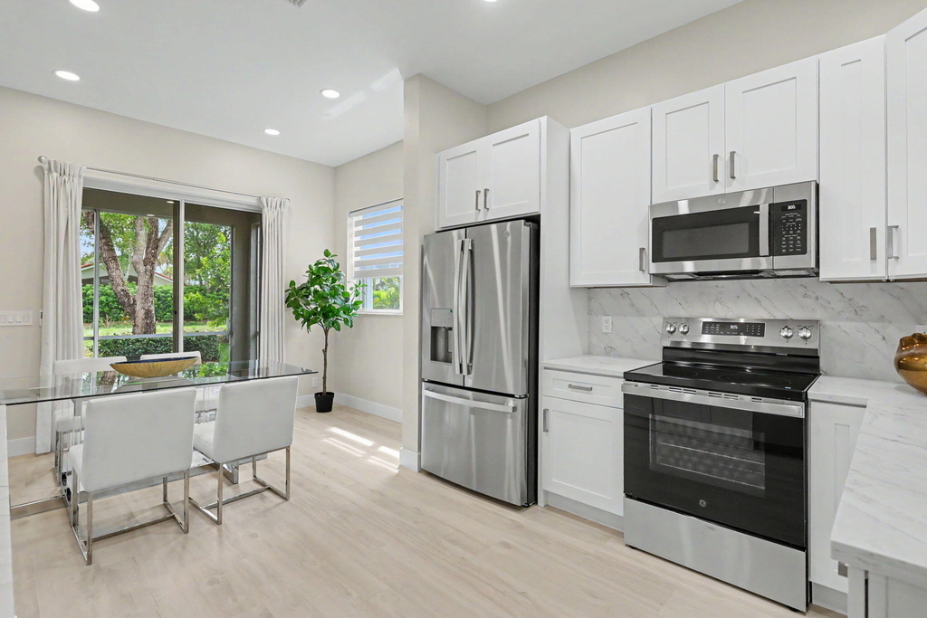 7832 Rockford Road - Photo 12