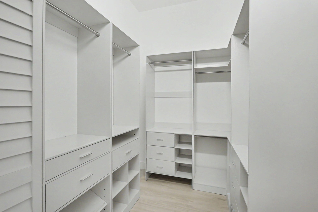 7832 Rockford Road - Photo 17