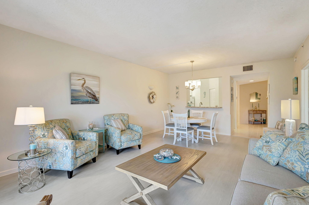 800 Uno Lago Drive - Photo 18