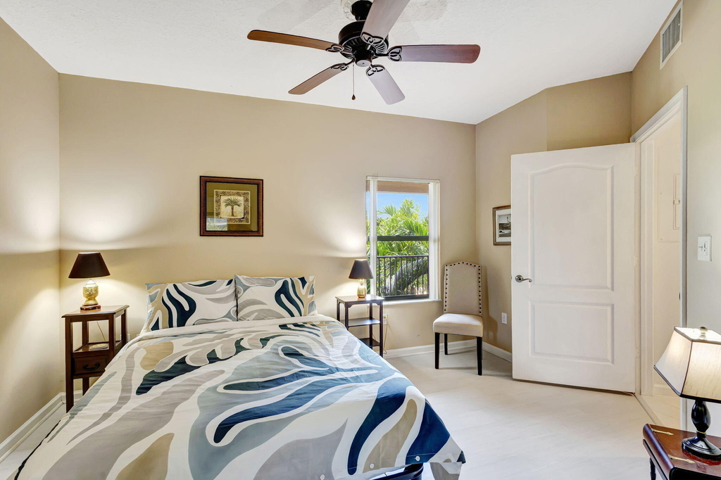 800 Uno Lago Drive - Photo 32