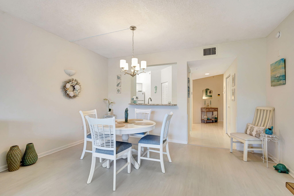 800 Uno Lago Drive - Photo 15