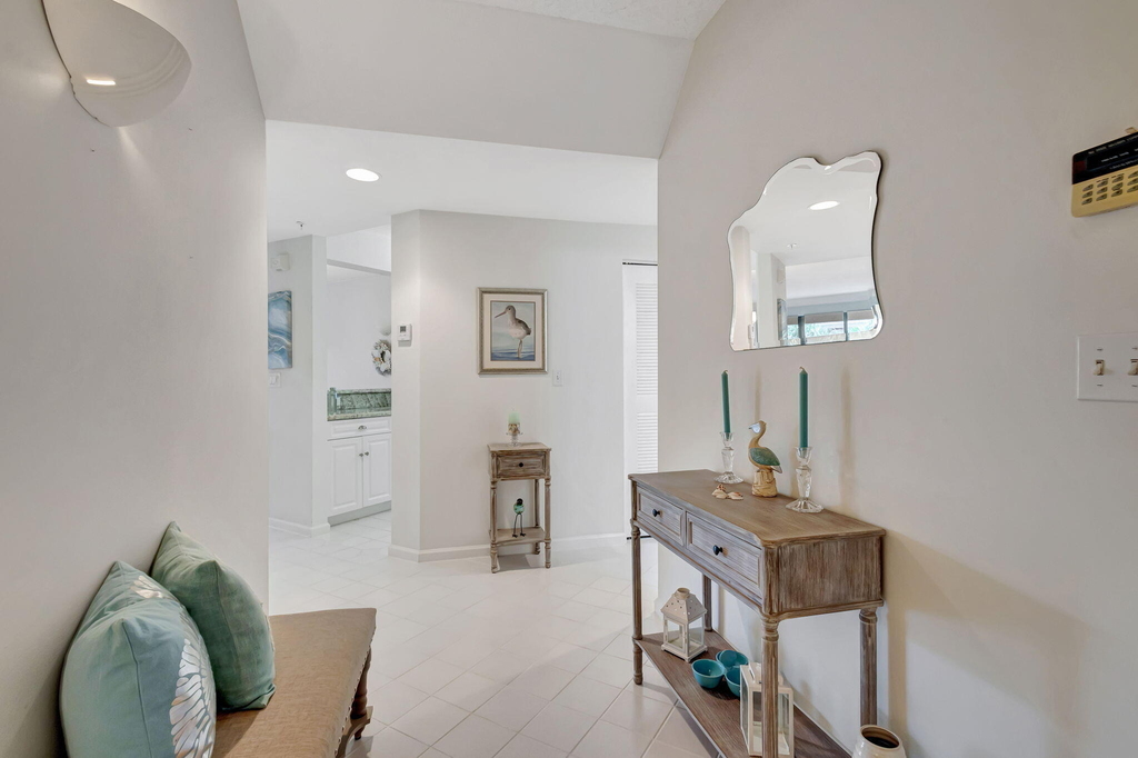 800 Uno Lago Drive - Photo 5