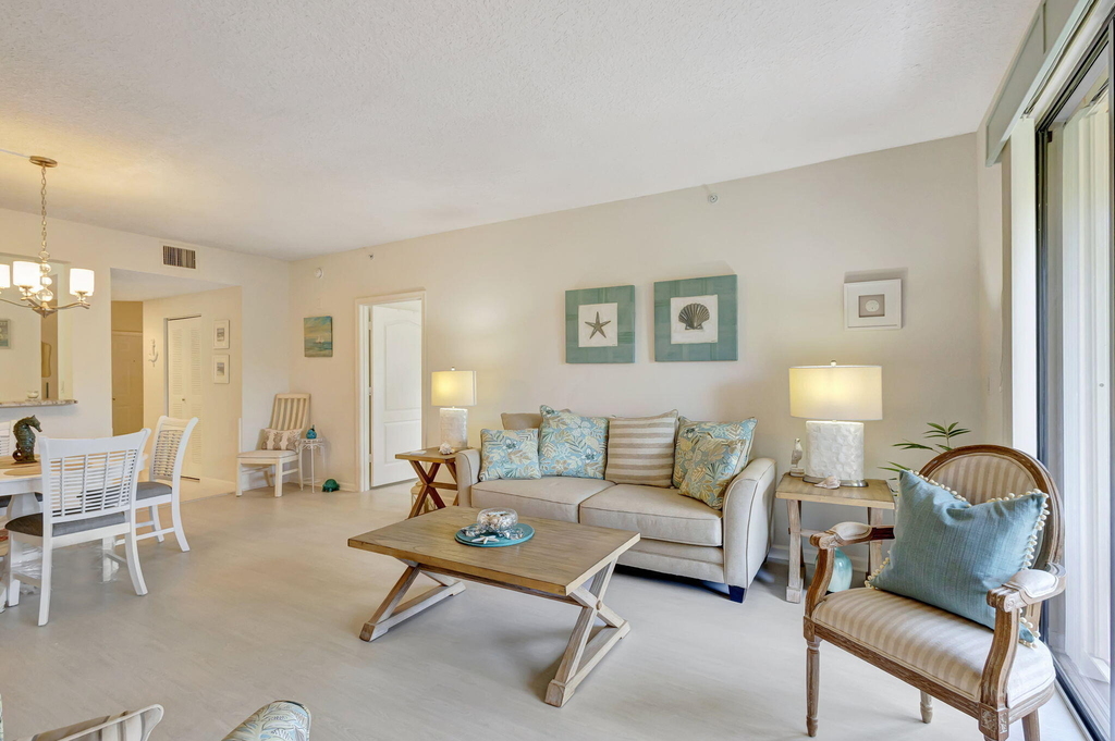 800 Uno Lago Drive - Photo 20