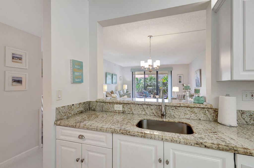 800 Uno Lago Drive - Photo 11