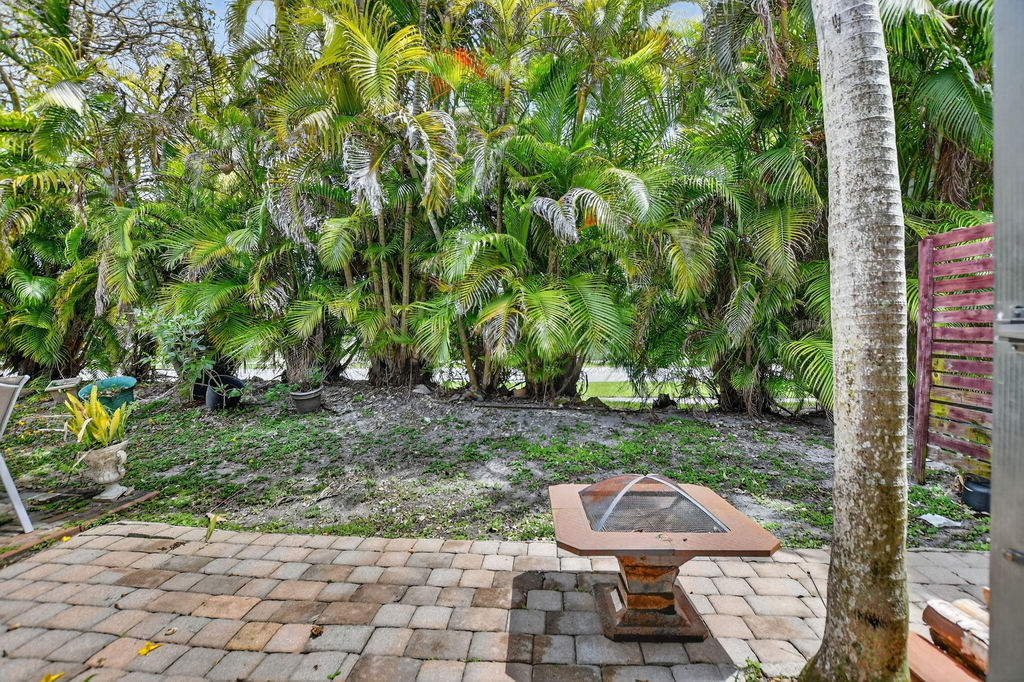 243 Nw 45th Avenue - Photo 29