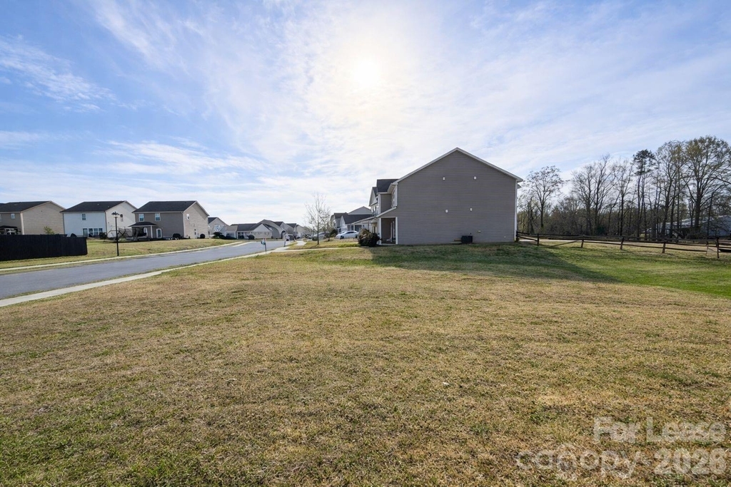 12881 Clydesdale Drive - Photo 3