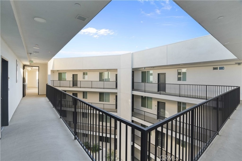 8750 Sepulveda Boulevard - Photo 23