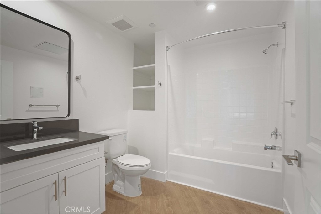 8750 Sepulveda Boulevard - Photo 11