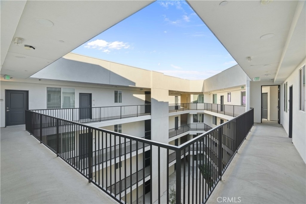 8750 Sepulveda Boulevard - Photo 22