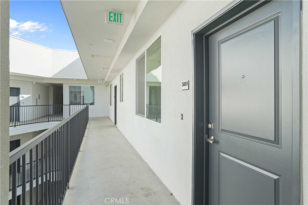 8750 Sepulveda Boulevard - Photo 0