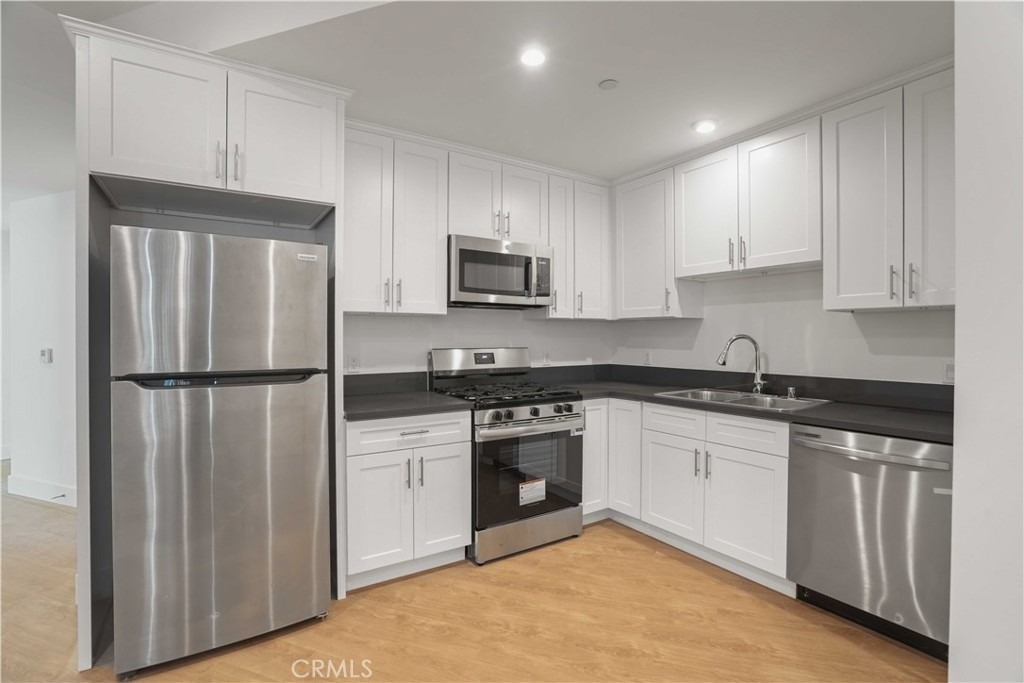 8750 Sepulveda Boulevard - Photo 6