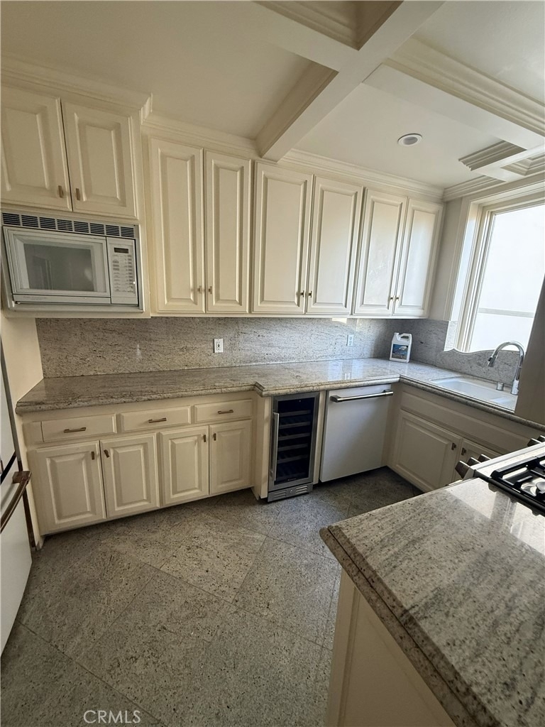 1424 N Crescent Heights Boulevard - Photo 40