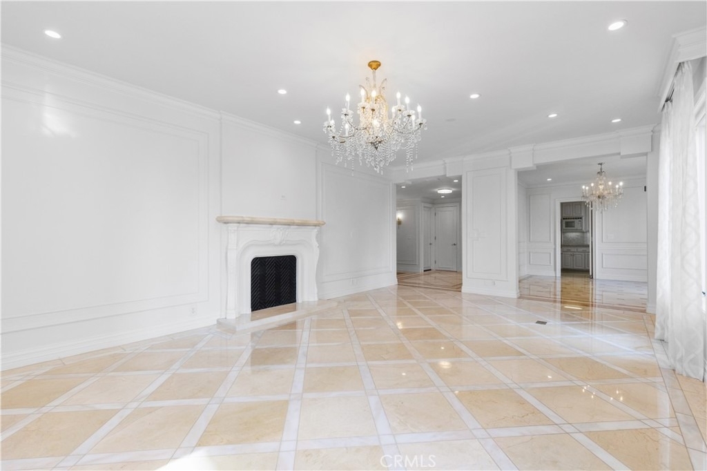 1424 N Crescent Heights Boulevard - Photo 11