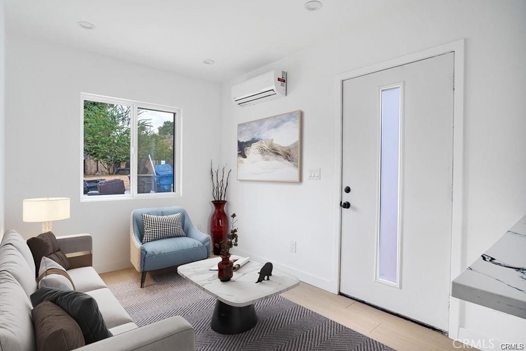 11442 Kamloops Pl - Photo 2