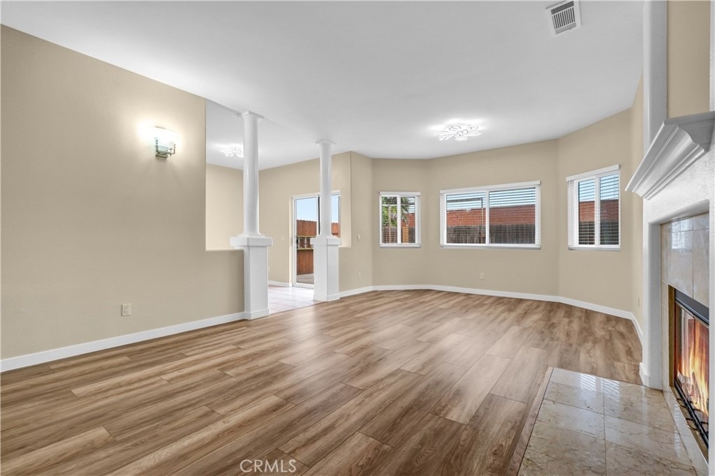 1309 Hunt Terrace - Photo 4