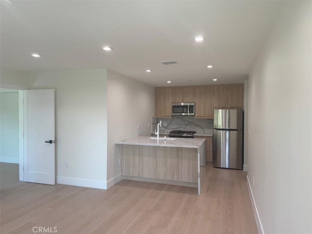 2846 Fairmount - Photo 4