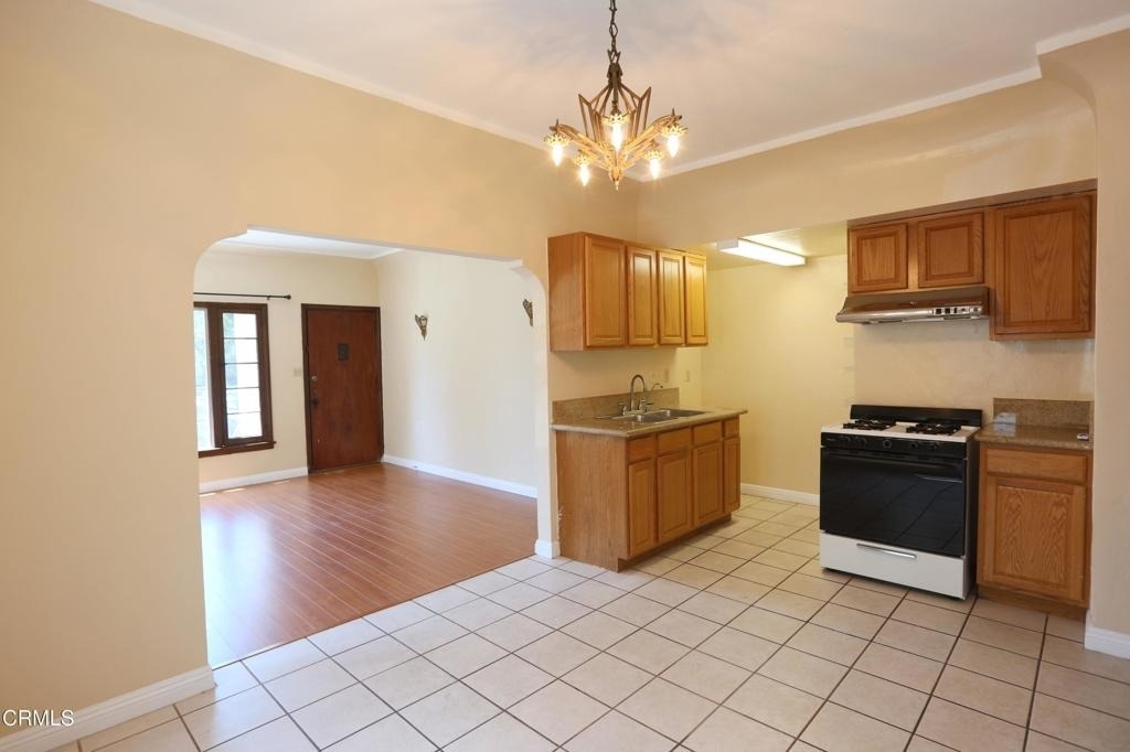 126 S Olive Avenue - Photo 5