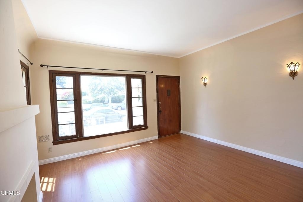 126 S Olive Avenue - Photo 1