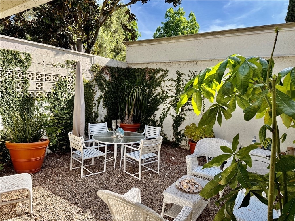 170 Avenida Majorca - Photo 2