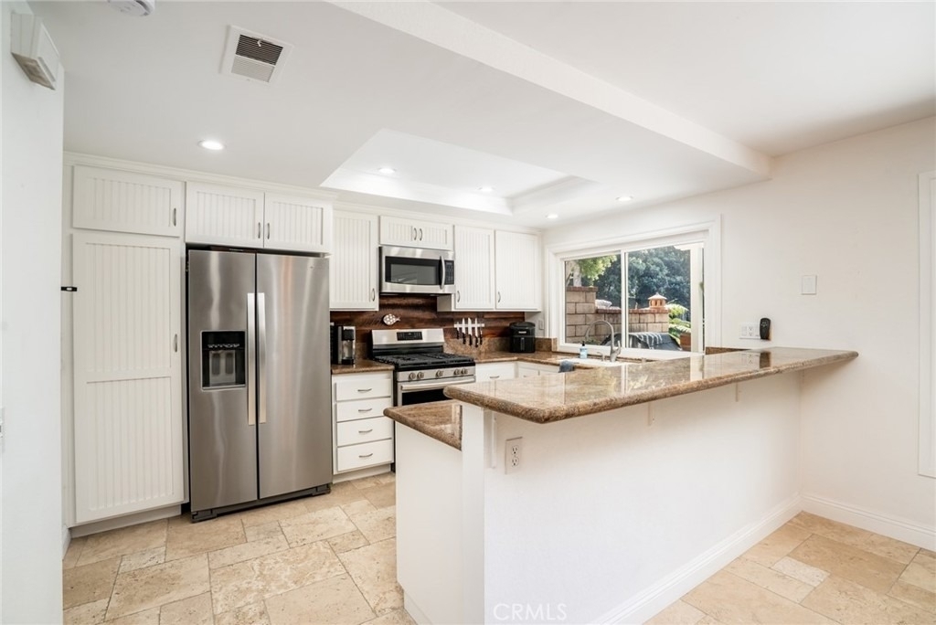 7962 Southwind - Photo 6
