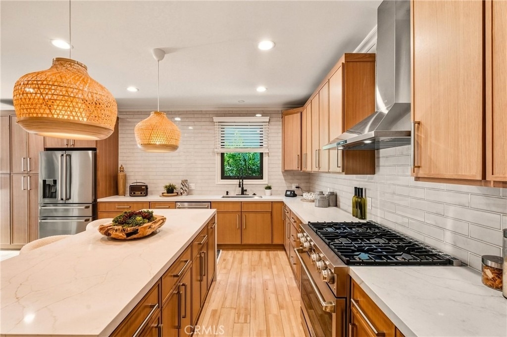 5558 Edgewood Place - Photo 7