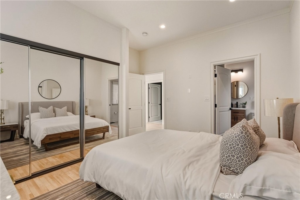 5558 Edgewood Place - Photo 12