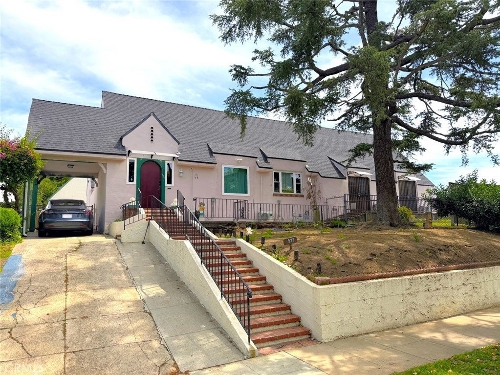 522 Westminster - Photo 0