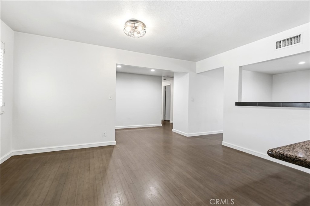 524 E Ghent - Photo 14