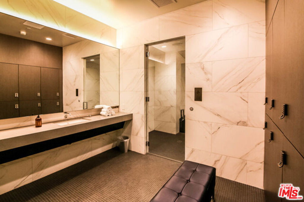 889 Francisco Street - Photo 15