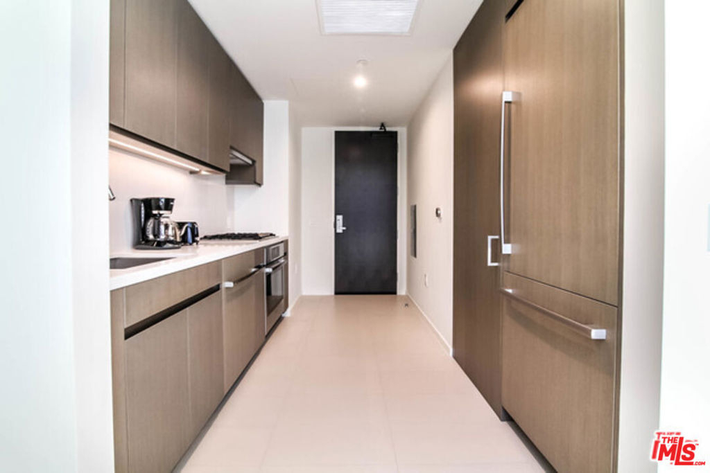 889 Francisco Street - Photo 14