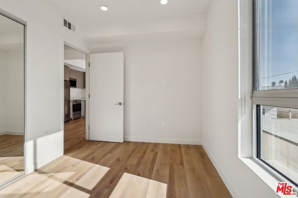 1814 Federal Avenue - Photo 7